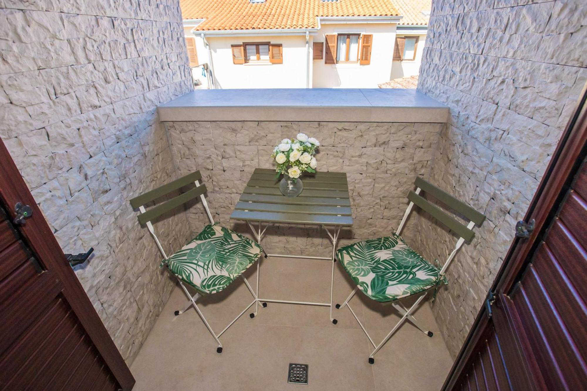 Apartment Mind And Porec