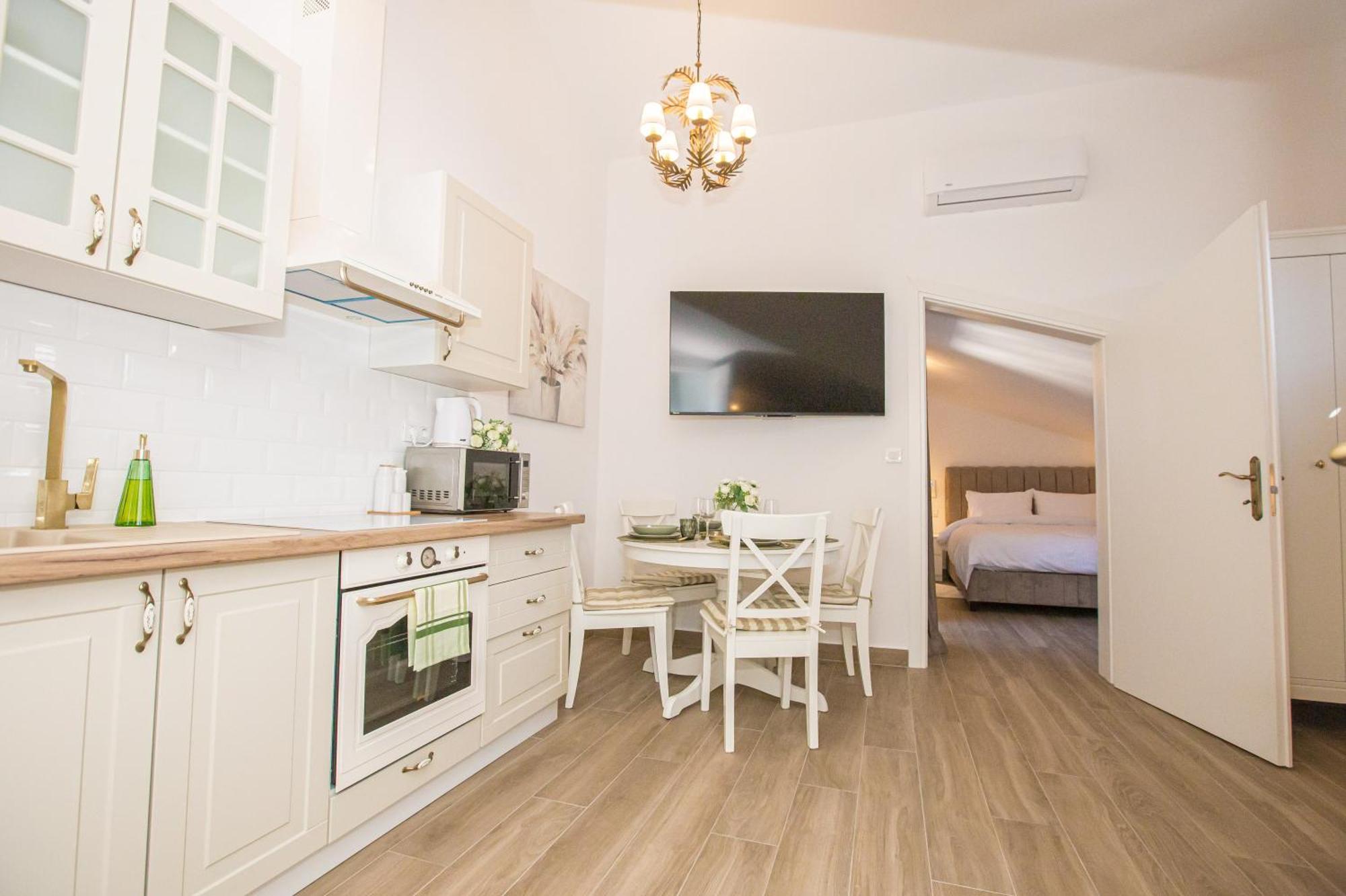 Mind And Apartment Porec